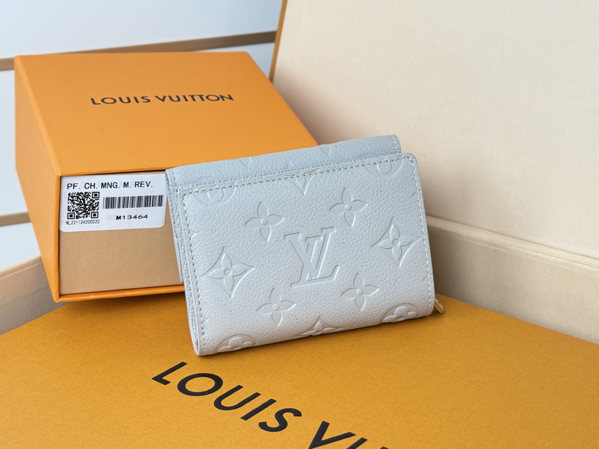 Louis Vuitton 独家 M13464 Métis 短款钱夹承袭 Métis 皮具系列灵感