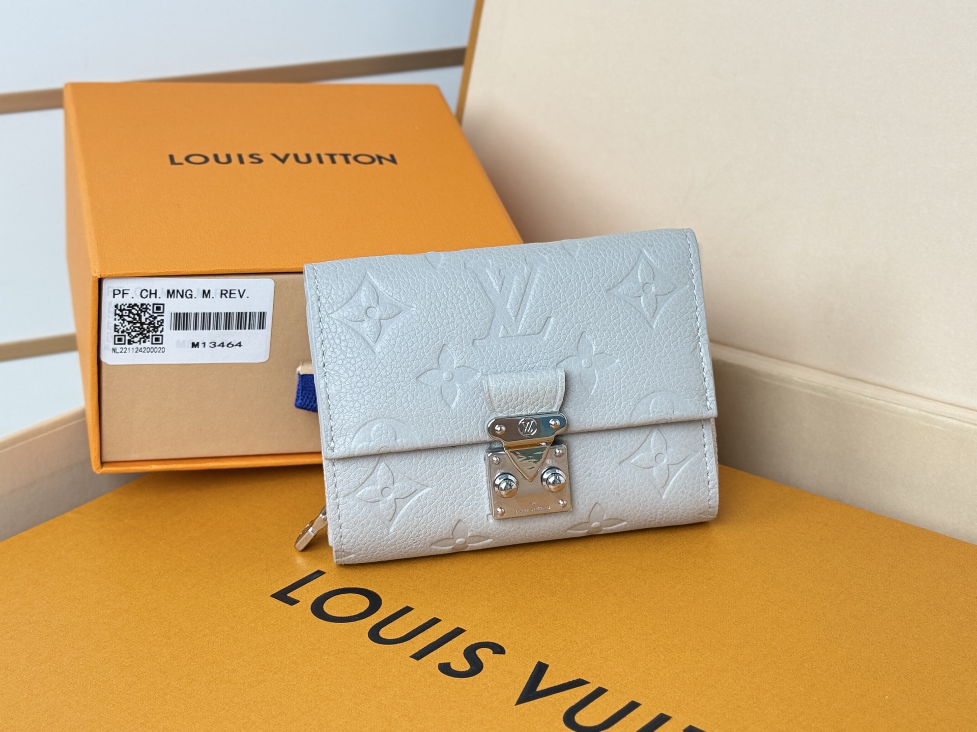 Louis Vuitton 独家 M13464 Métis 短款钱夹承袭 Métis 皮具系列灵感