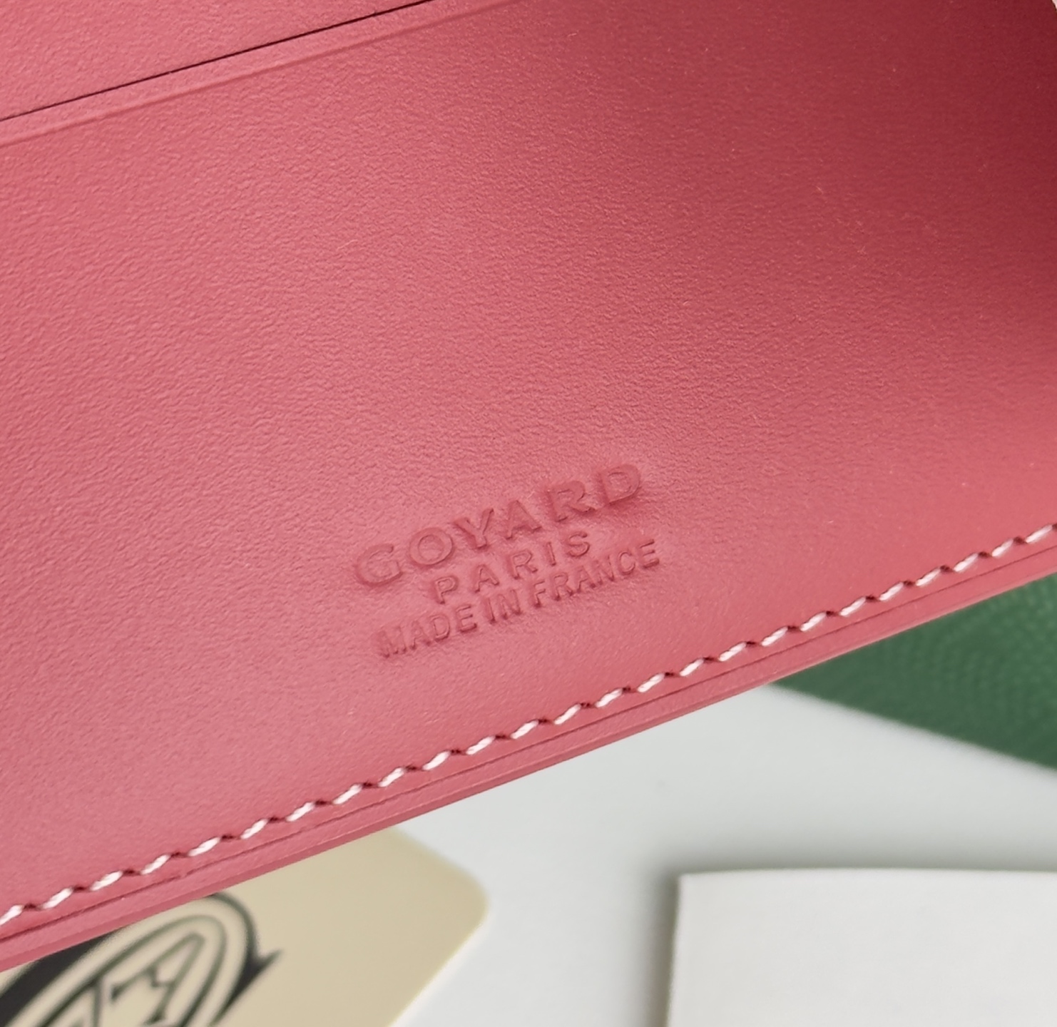 戈雅財布短款 - クラシックで実用的な8格カード収納