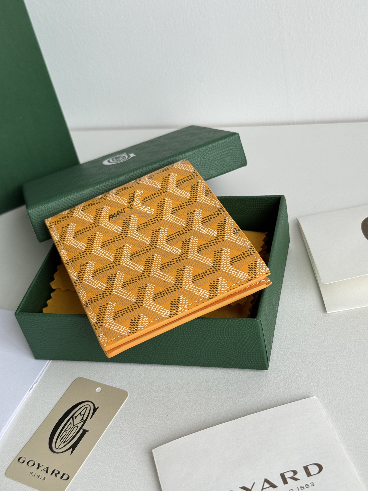 戈雅 財布 短款 8格カード収納