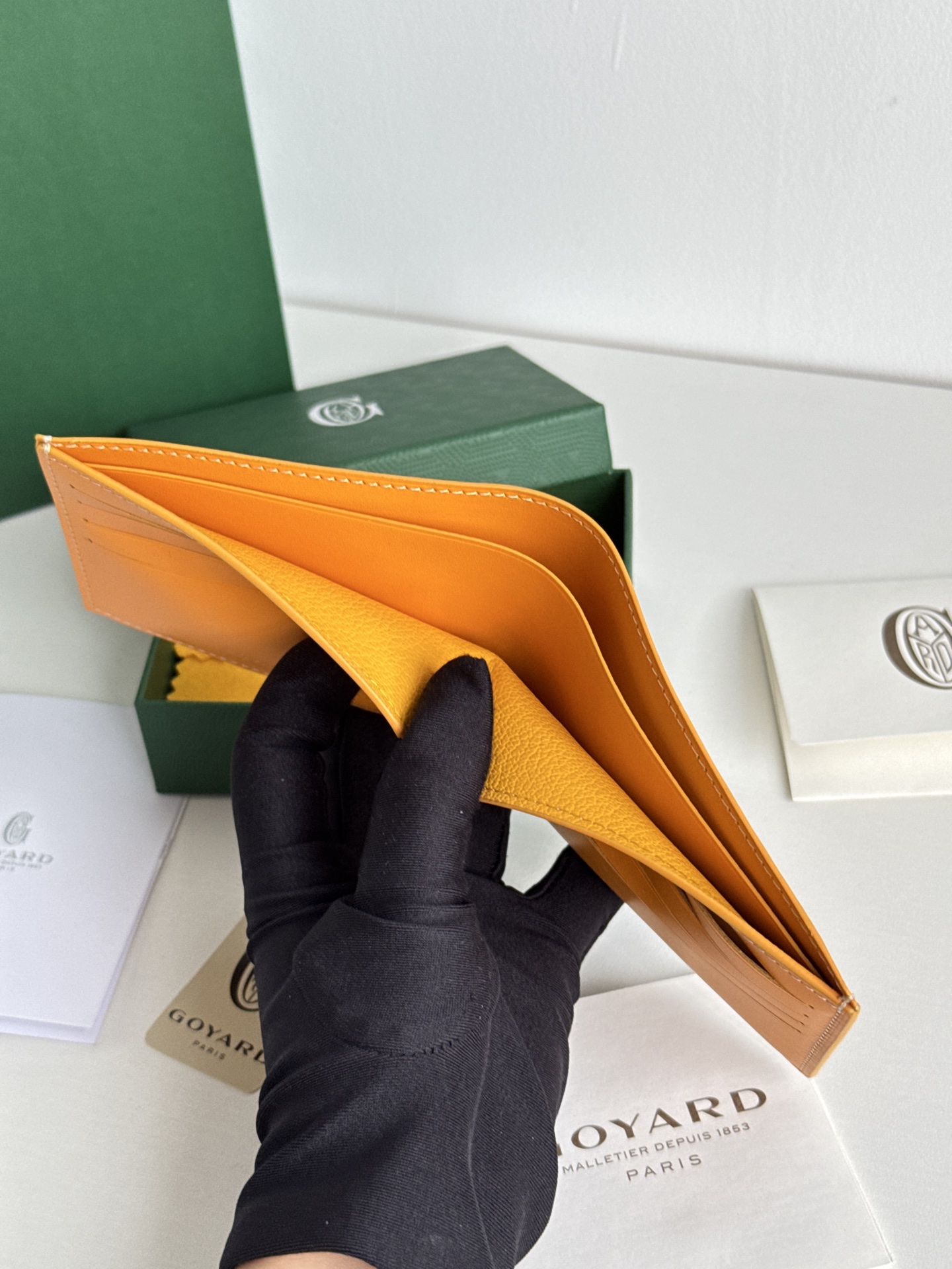 戈雅 財布 短款 8格カード収納