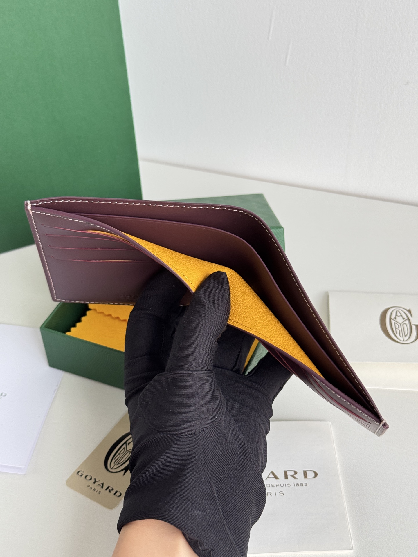 戈雅 財布 短款 8格カードポケット付き