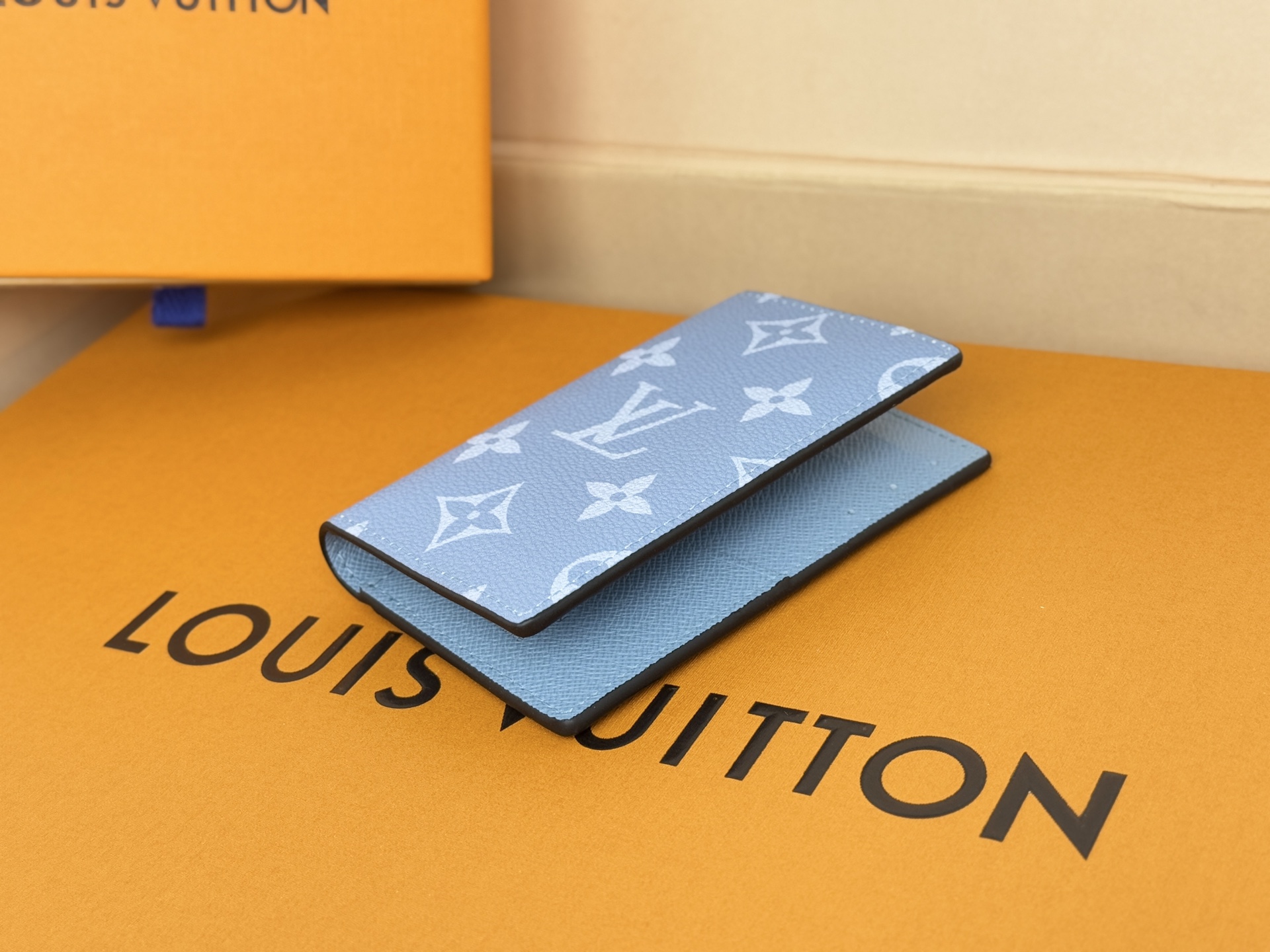 Louis Vuitton M14113卡包黄 颜色如图