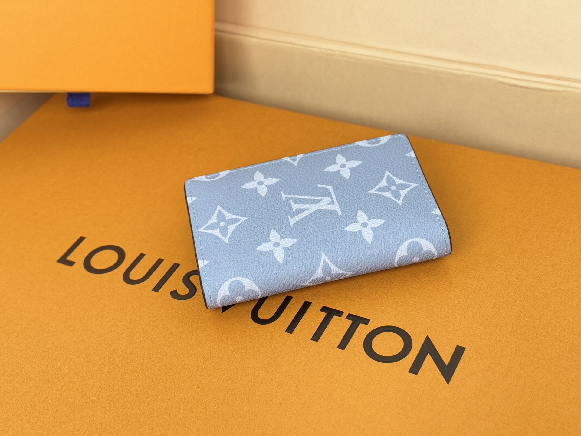 Louis Vuitton M14113卡包黄 颜色如图
