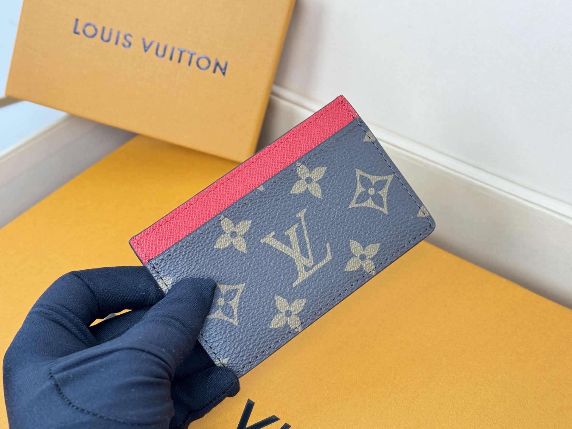 Louis Vuitton M61733 老花/大红卡片包