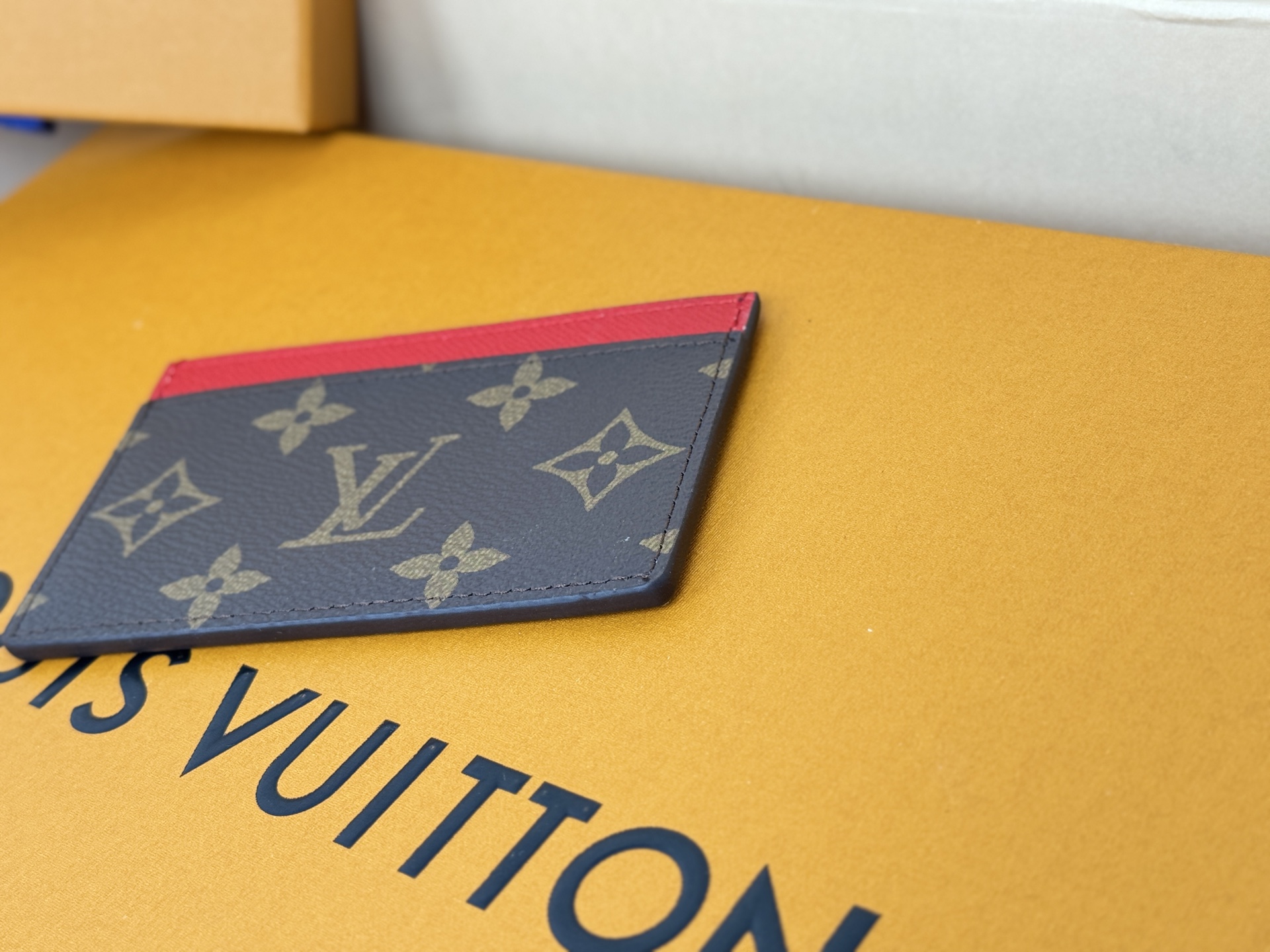 Louis Vuitton M61733 老花/大红卡片包
