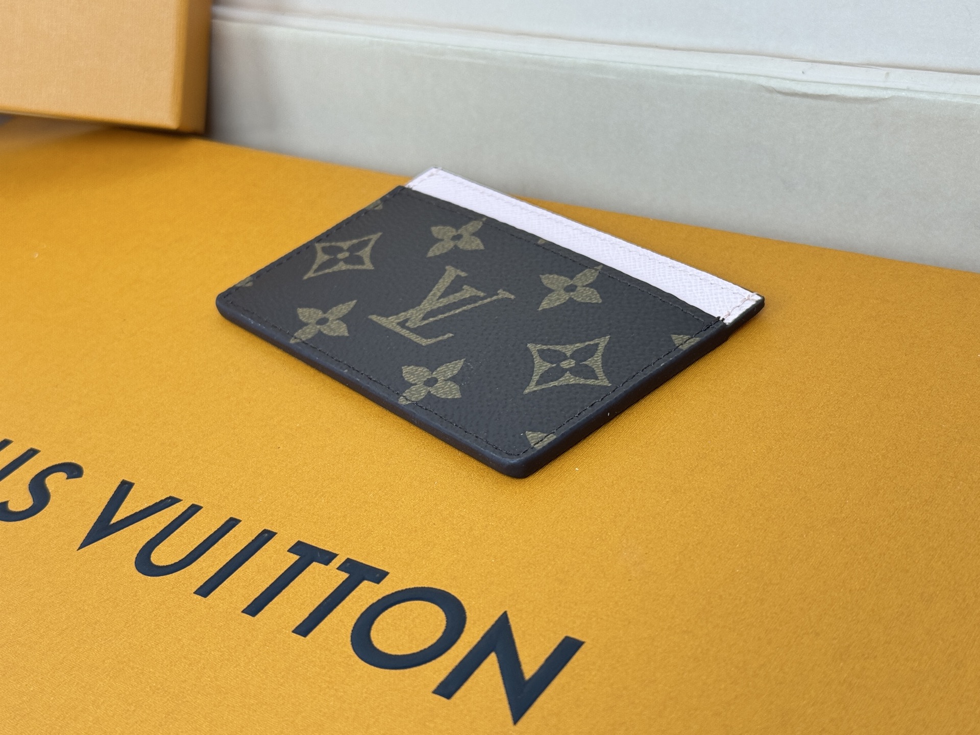 Louis Vuitton M61733 老花/粉色卡片包