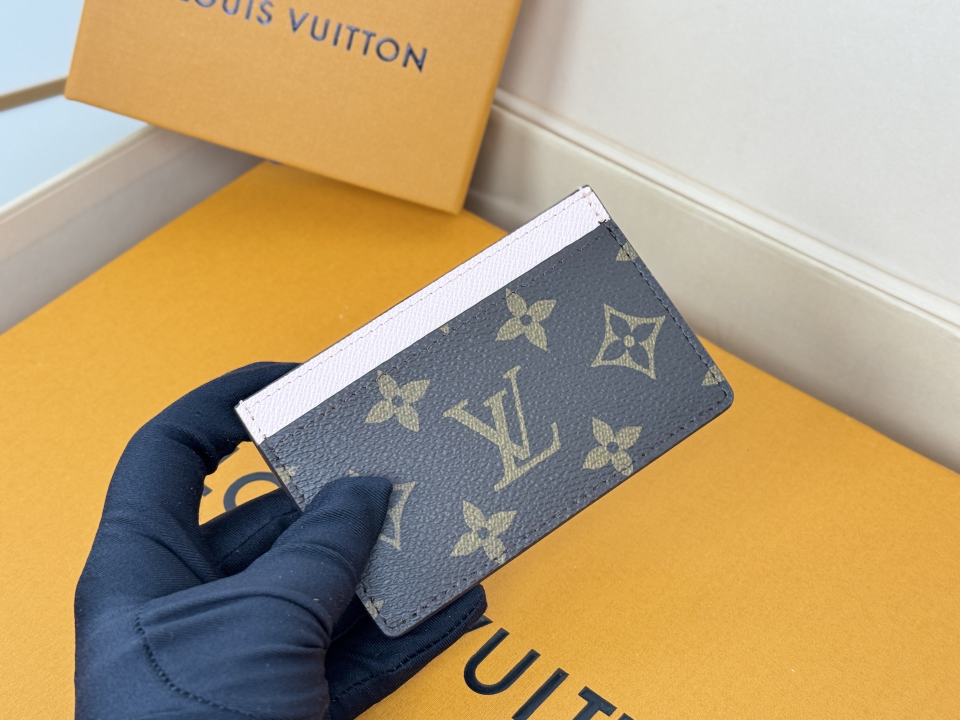 Louis Vuitton M61733 老花/粉色卡片包