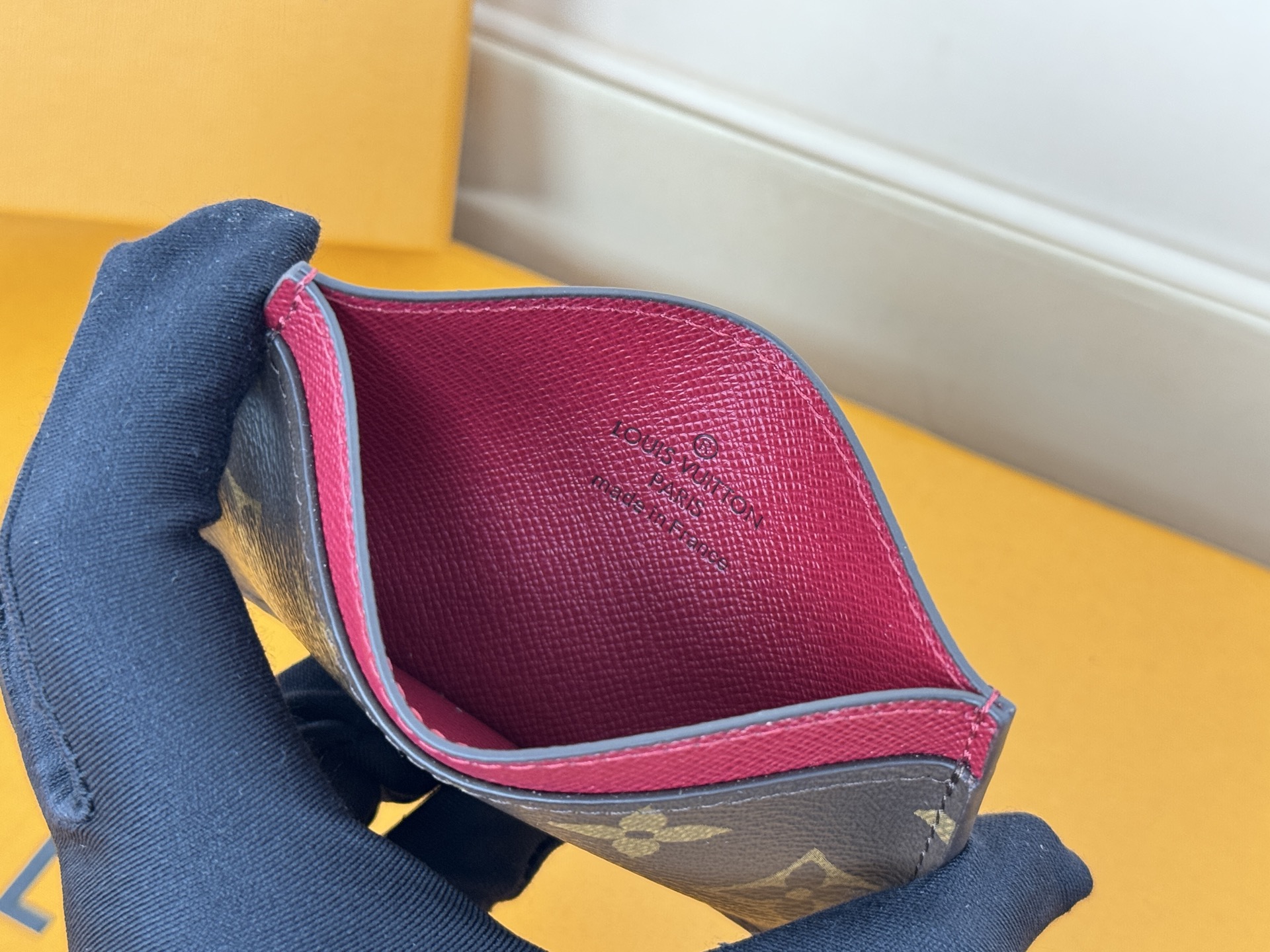 Louis Vuitton M61733 老花/紫红卡片包