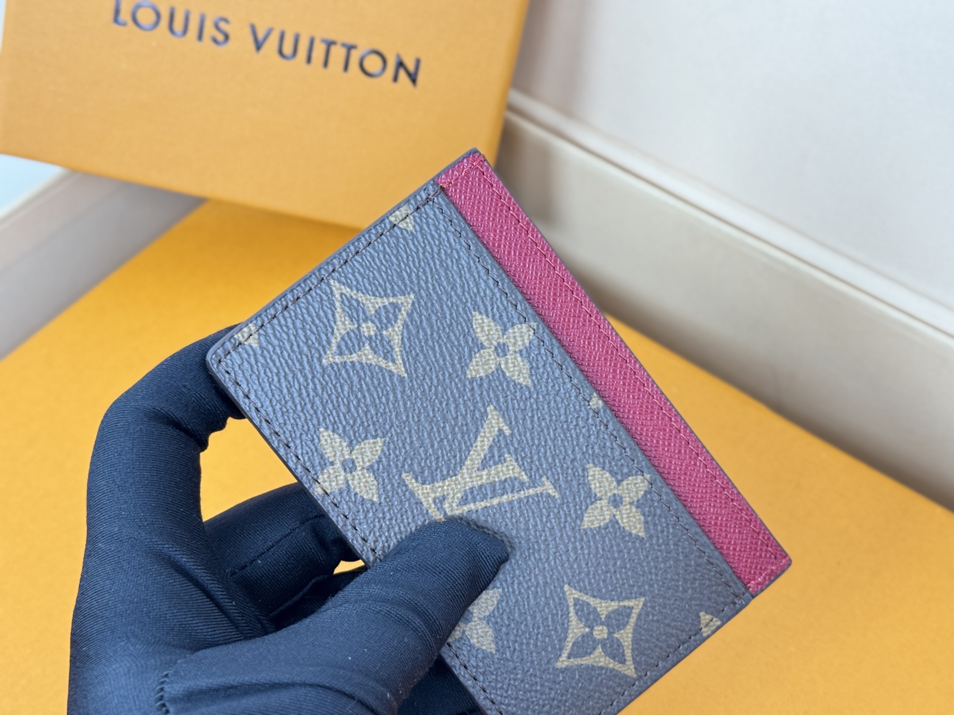 Louis Vuitton M61733 老花/紫红卡片包