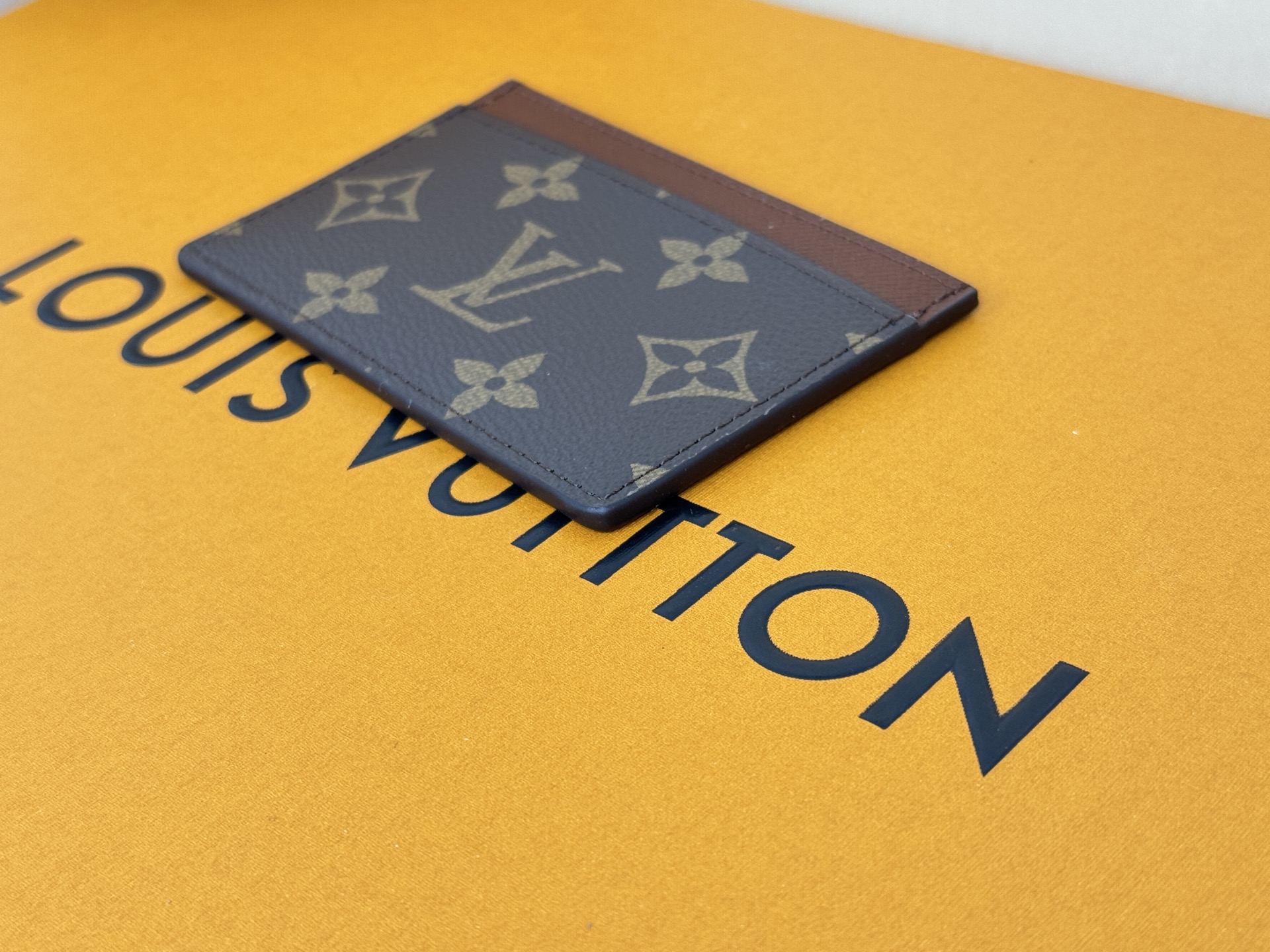 Louis Vuitton M61733 老花棕卡片包