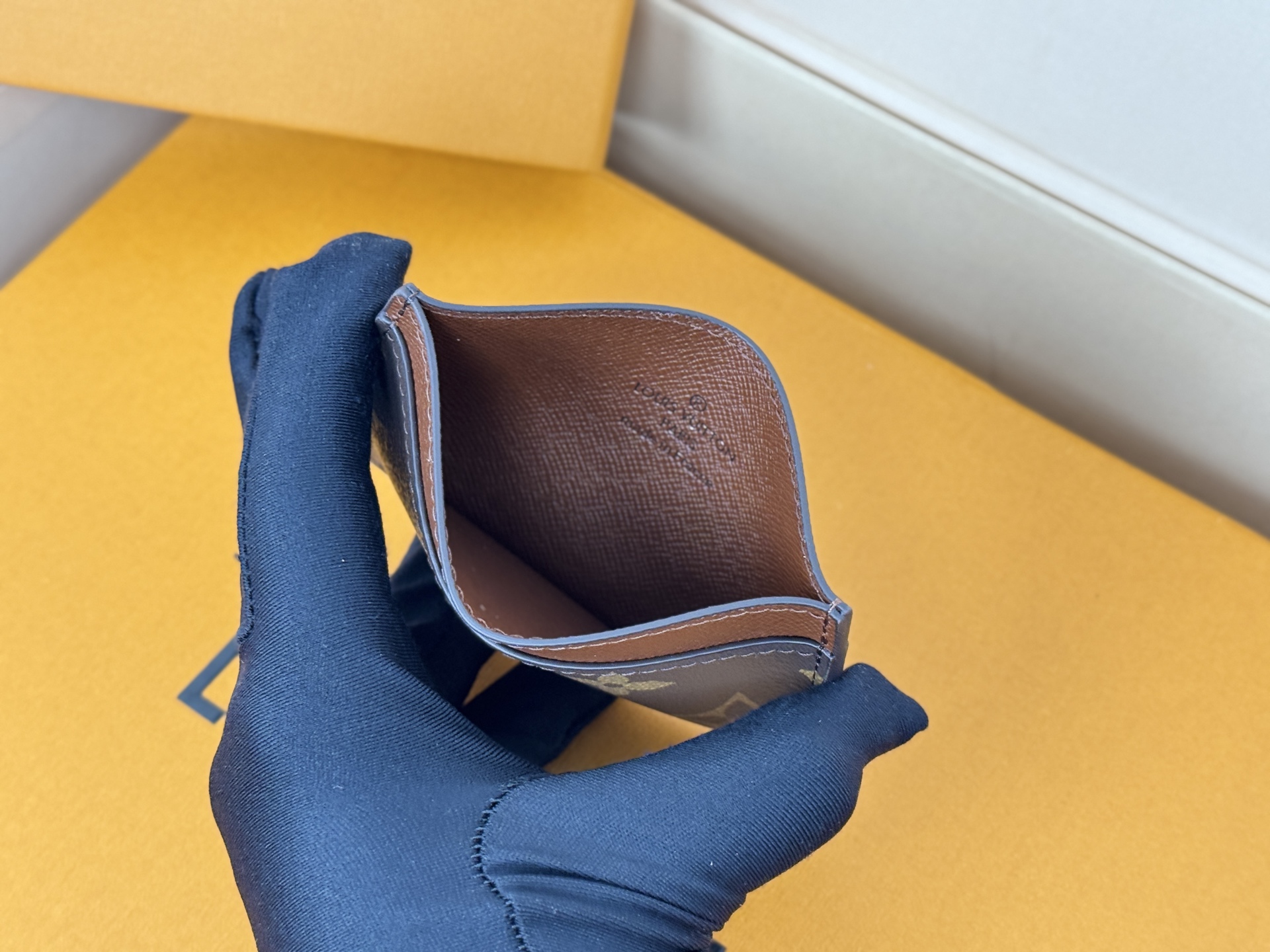 Louis Vuitton M61733 老花棕卡片包