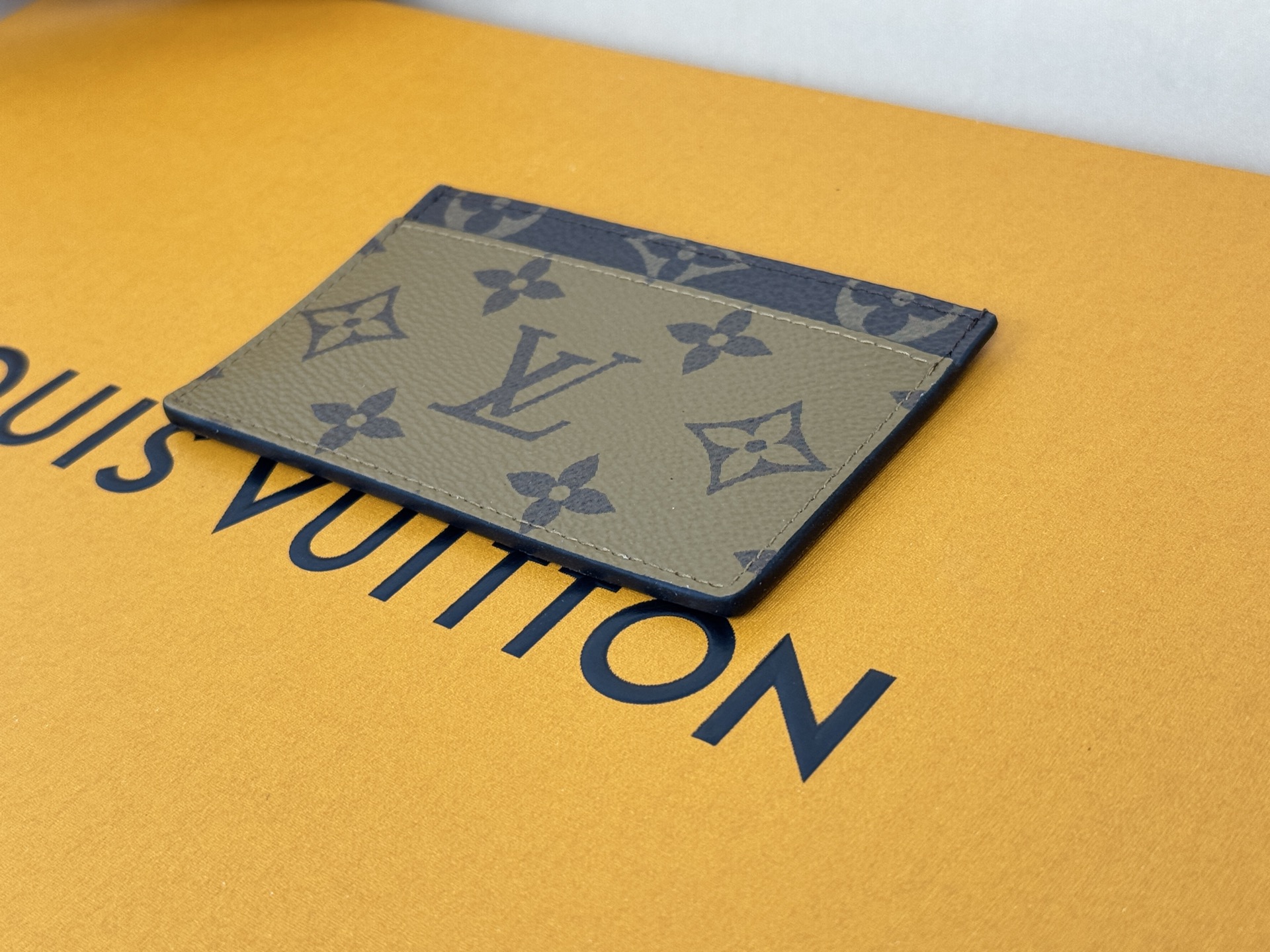 Louis Vuitton M69161卡片包