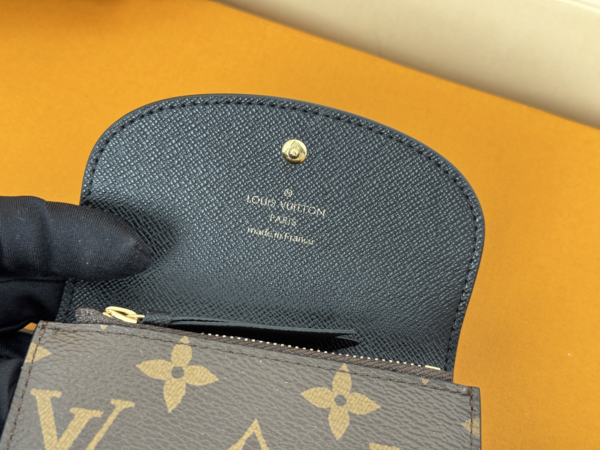 Louis Vuitton M82333独家 本款 Rosalie