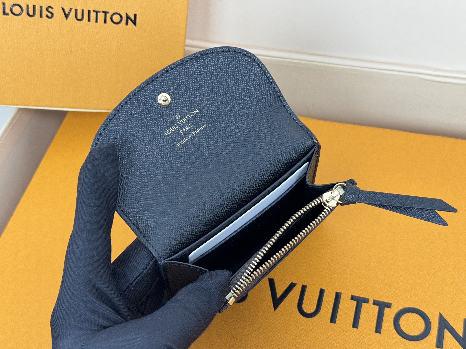 Louis Vuitton M82333独家 本款 Rosalie