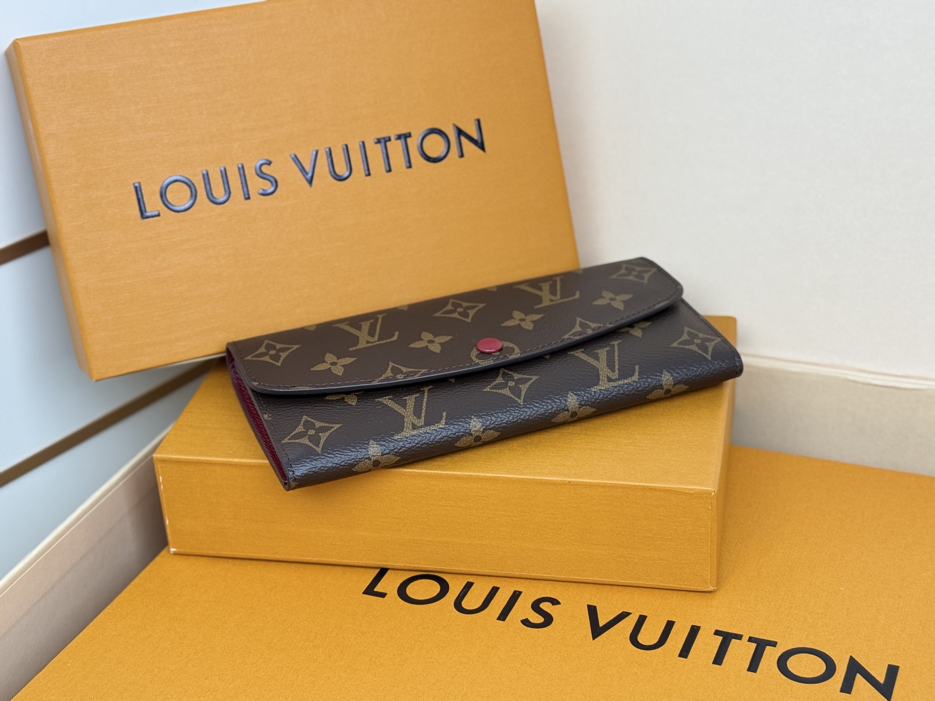 Louis Vuitton M60697 紫红 扣子 豆豆包