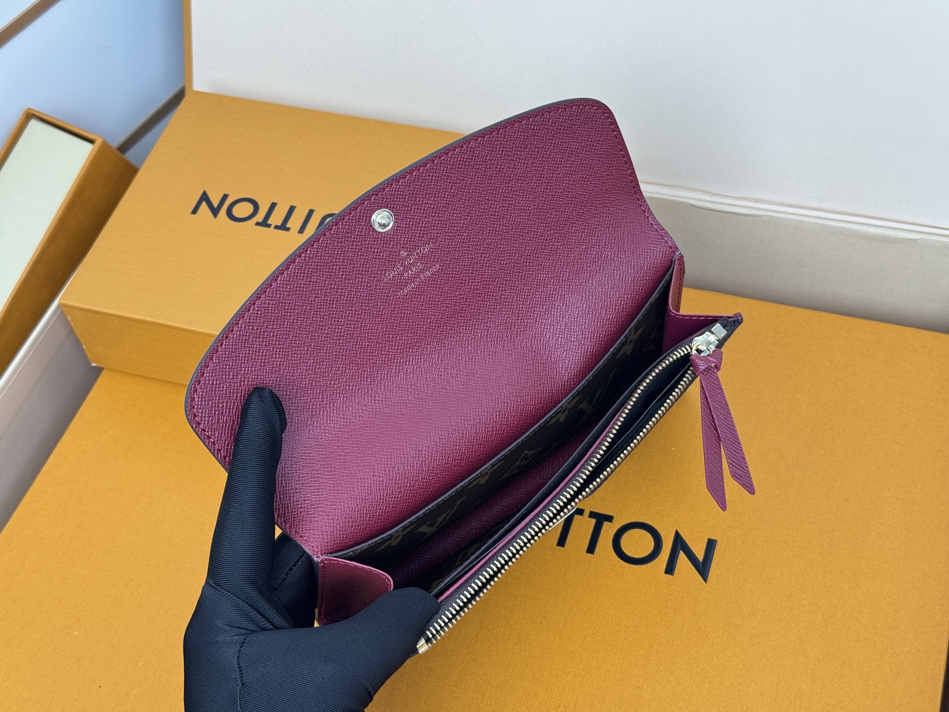 Louis Vuitton M60697 紫红 扣子 豆豆包