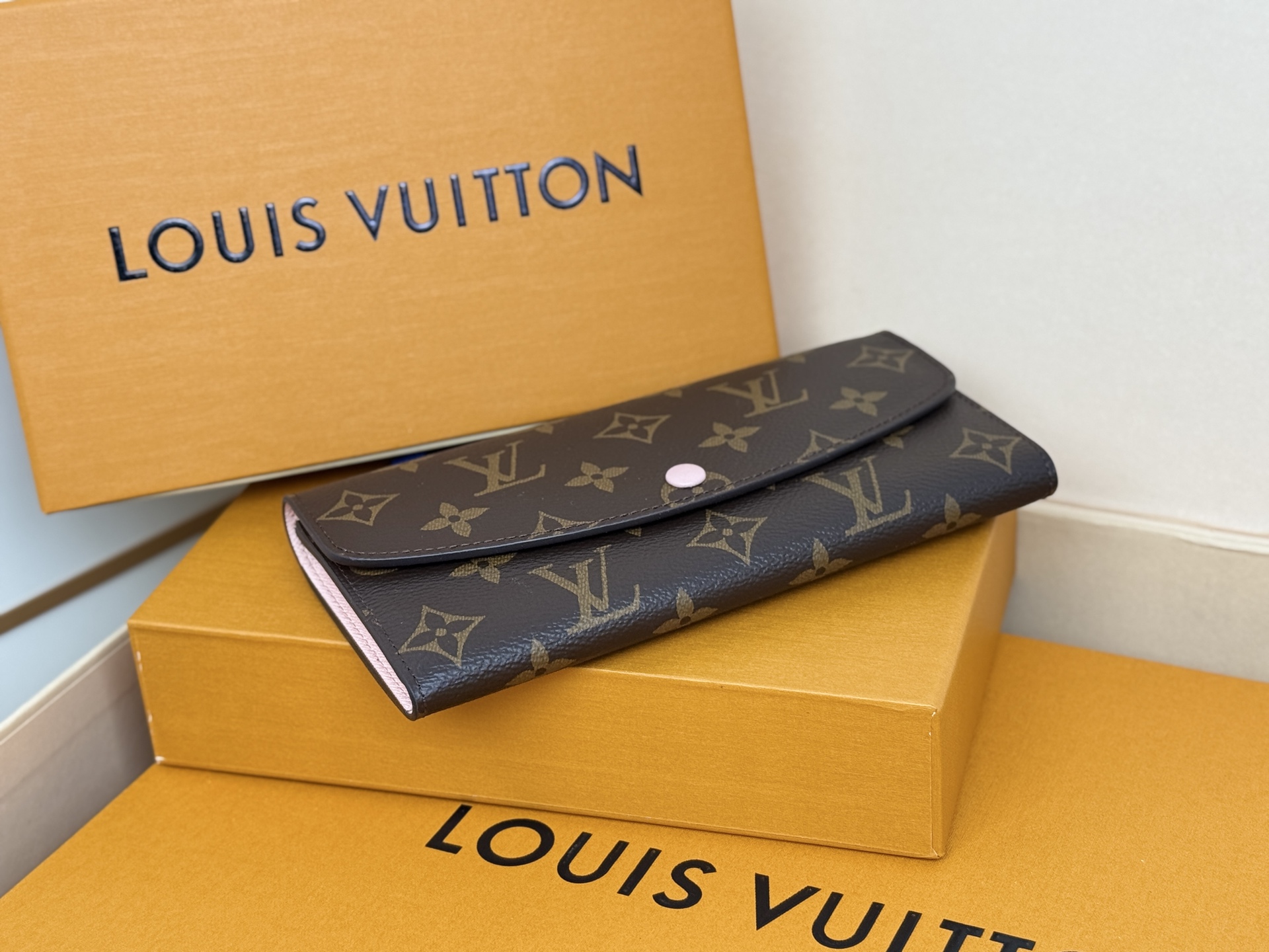 Louis Vuitton M60697 粉色 扣子 豆豆包