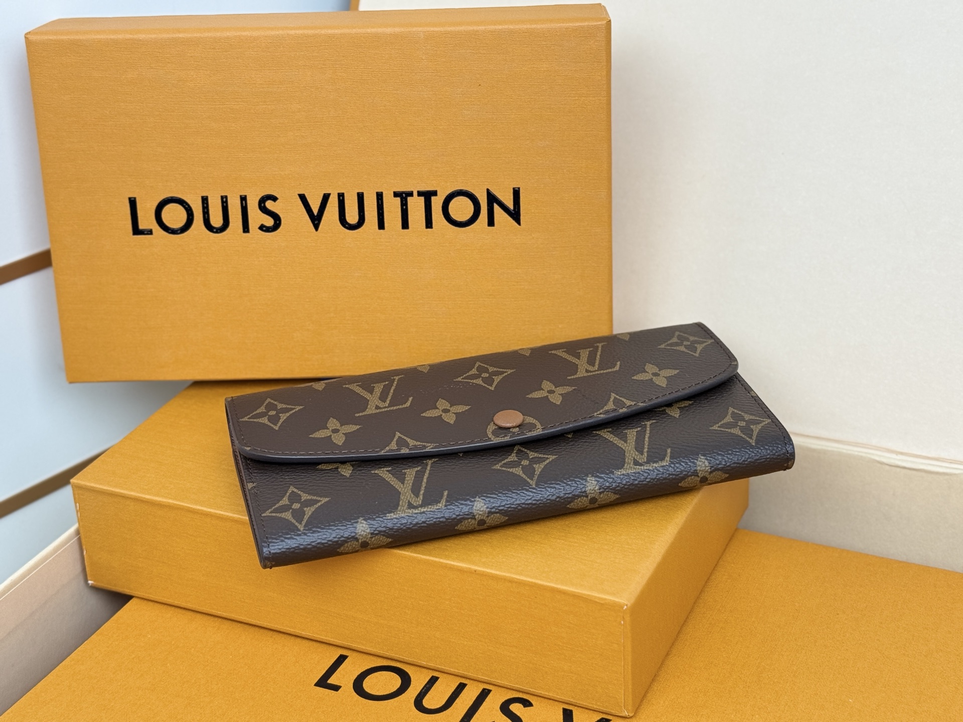 Louis Vuitton M61289 棕色 扣子 豆豆包