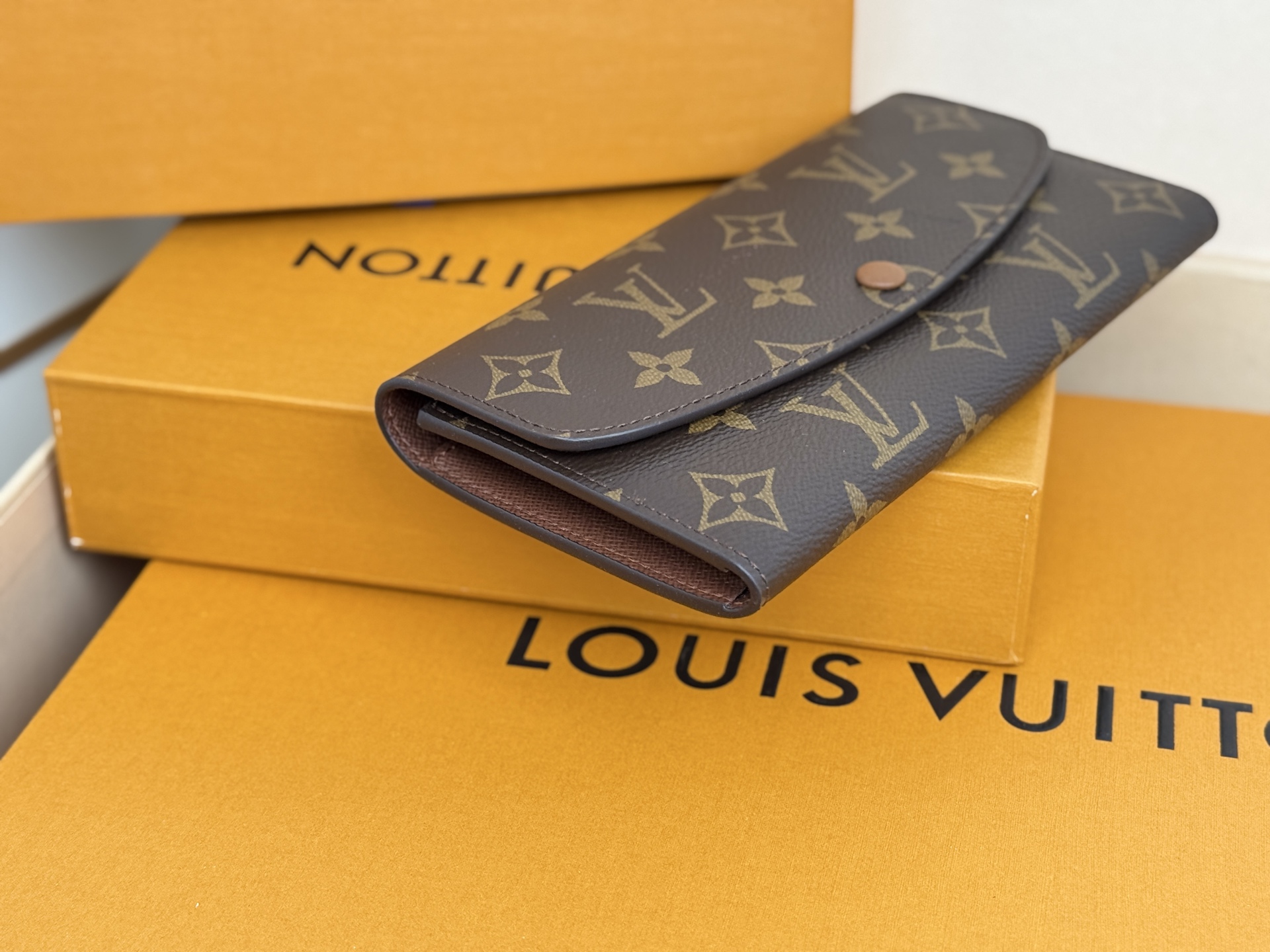 Louis Vuitton M61289 棕色 扣子 豆豆包