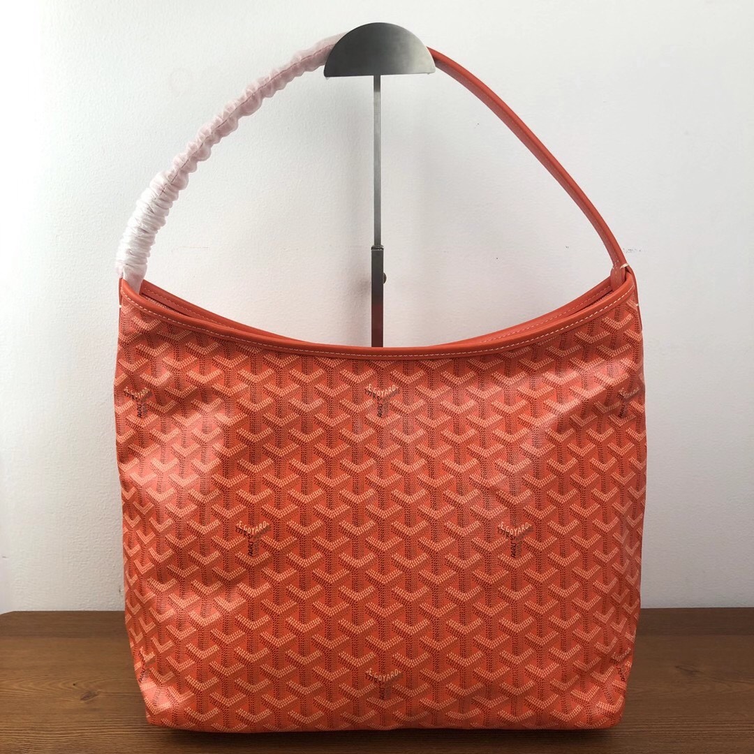 Goyard（戈雅）等待以久最新爆款。Bohème hobo流浪包出货啦！整个包型都非常适用于日常通勤的