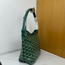 Goyard 新款mini Bohème Hobo腋下包出货啦,迷你包是轻巧、灵活和安全的缩影,这要归功 Goyard 新款mini Bohème Hobo腋下包出货啦,迷你包是轻巧、灵活和安全的缩影,这要归功
