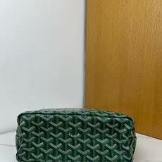 Goyard 新款mini Bohème Hobo腋下包出货啦,迷你包是轻巧、灵活和安全的缩影,这要归功 Goyard 新款mini Bohème Hobo腋下包出货啦,迷你包是轻巧、灵活和安全的缩影,这要归功
