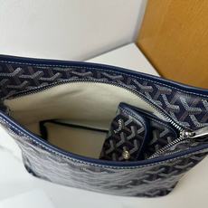 Goyard 新款mini Bohème Hobo腋下包出货啦,迷你包是轻巧、灵活和安全的缩影,这要归功 Goyard 新款mini Bohème Hobo腋下包出货啦,迷你包是轻巧、灵活和安全的缩影,这要归功
