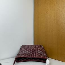 Goyard 新款mini Bohème Hobo腋下包出货啦,迷你包是轻巧、灵活和安全的缩影,这要归功 Goyard 新款mini Bohème Hobo腋下包出货啦,迷你包是轻巧、灵活和安全的缩影,这要归功