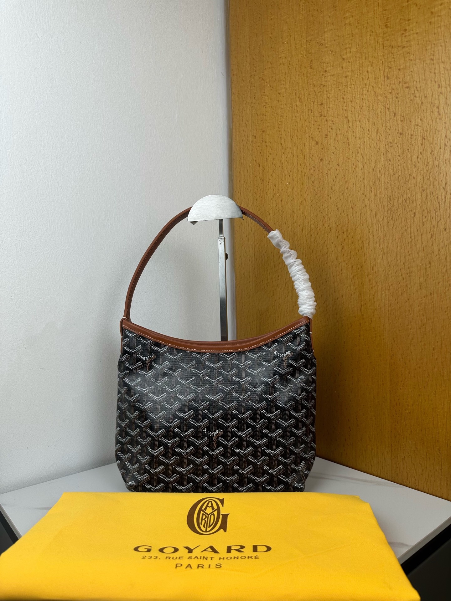 Goyard 新款mini Bohème Hobo腋下包出货啦，迷你包是轻巧、灵活和安全的缩影，这要归功
