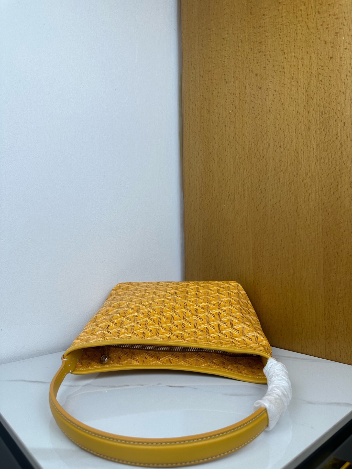 Goyard 新款mini Bohème Hobo腋下包出货啦，迷你包是轻巧、灵活和安全的缩影，这要归功