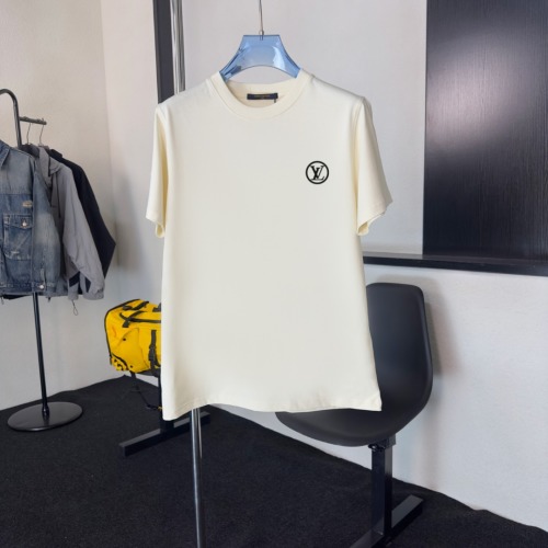Louis Vuitton 2025 High-Quality Short Sleeve T-Shirt with NFC Chip 1 Louis Vuitton 2025 High-Quality Short Sleeve T-Shirt with NFC Chip