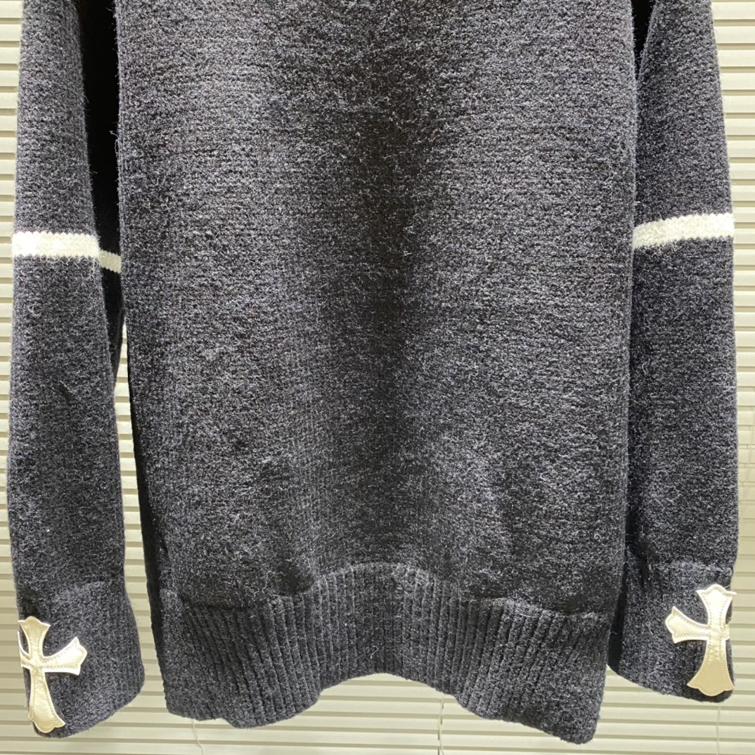 “348 Crooked Crustace Crusades: Sweaters in Blue, Almond, Black, Sizes SM-XXL” - 图片 7