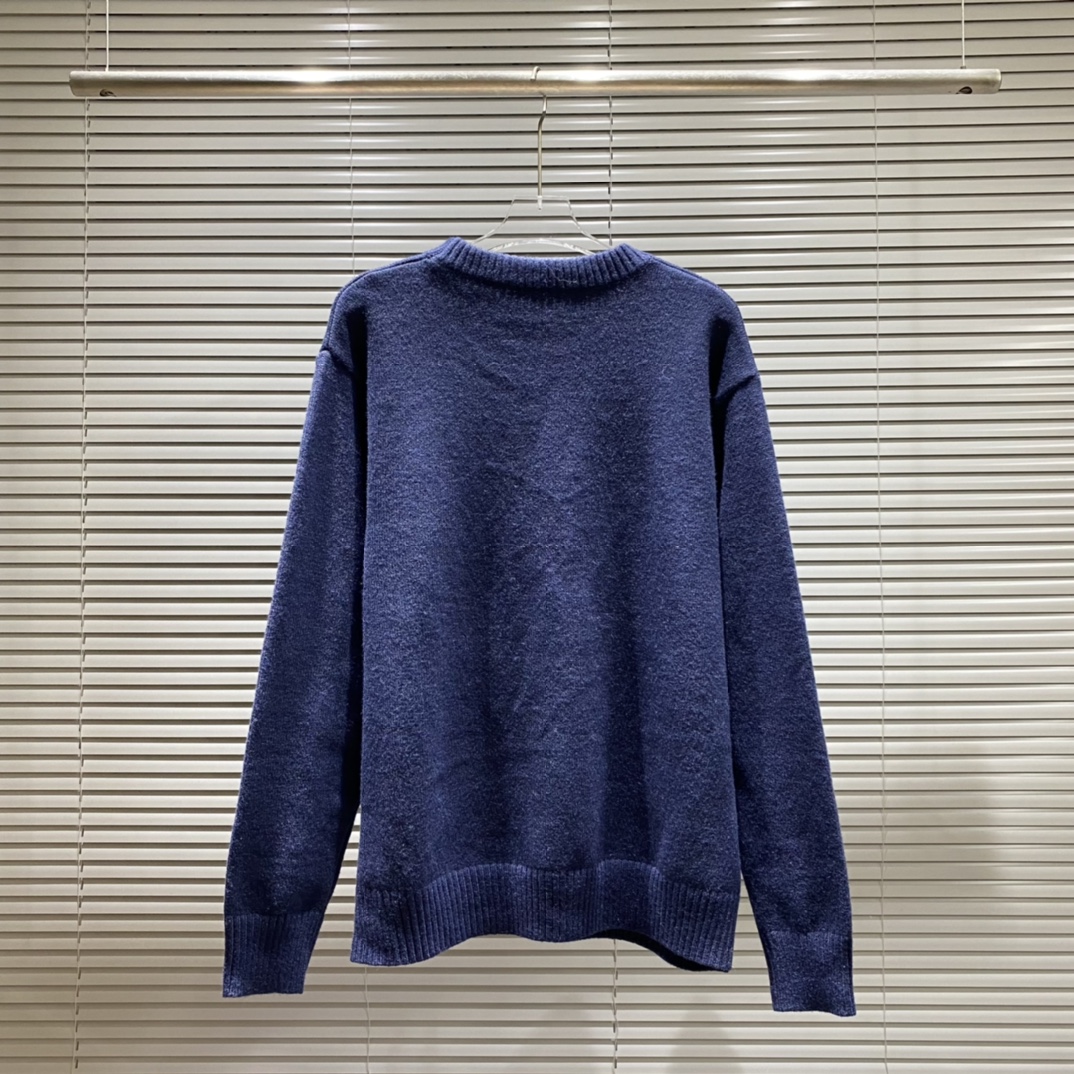 “Supreme Chest Logo Embroidered Collar Tee in Multiple Colors and Sizes” - 图片 2