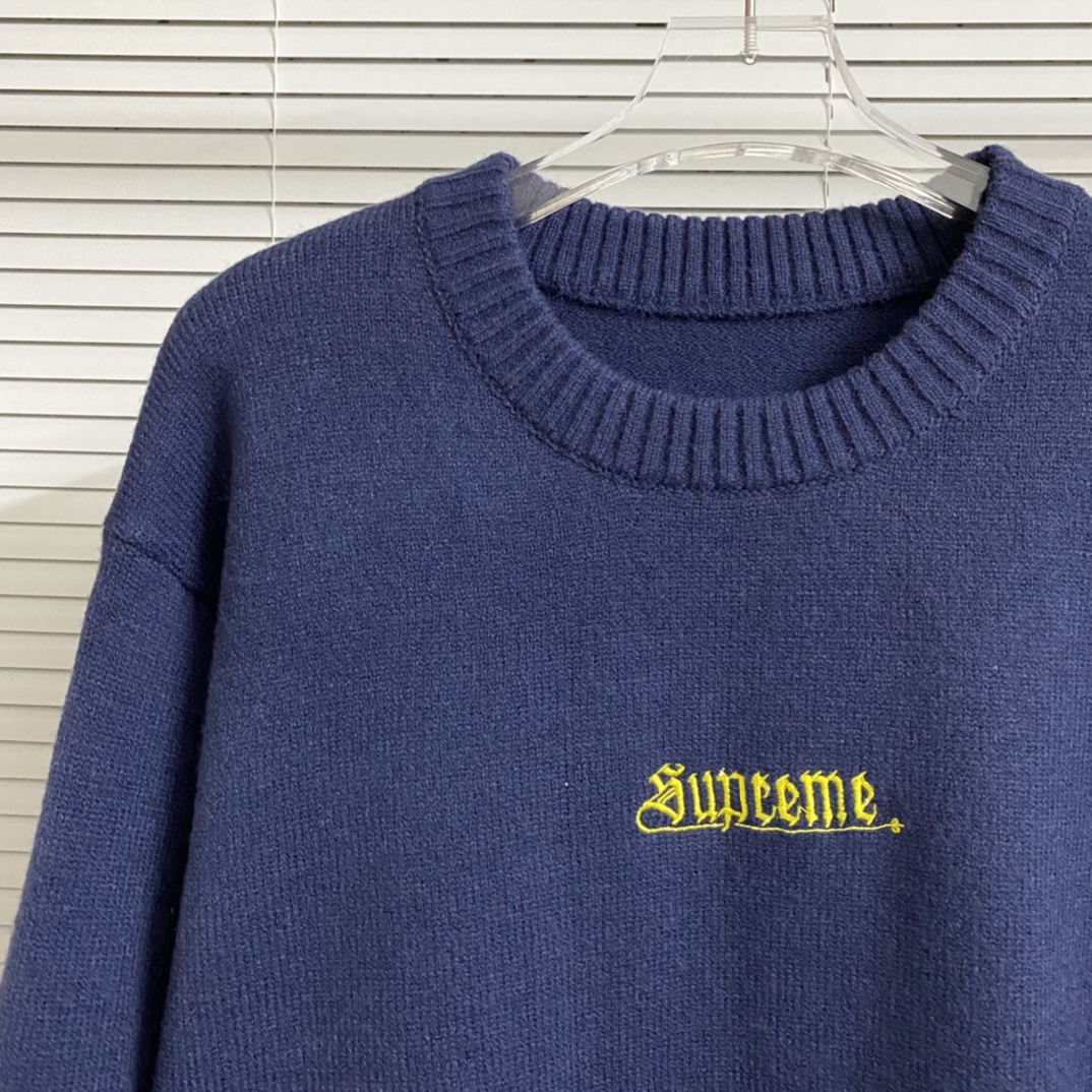 “Supreme Chest Logo Embroidered Collar Tee in Multiple Colors and Sizes” - 图片 4