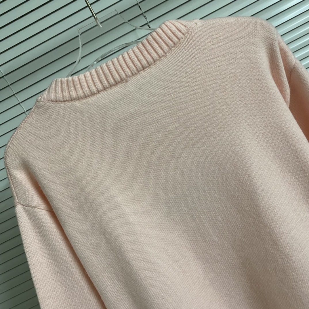 “Supreme Chest Logo Embroidered Collar Tee in Multiple Colors and Sizes” - 图片 8