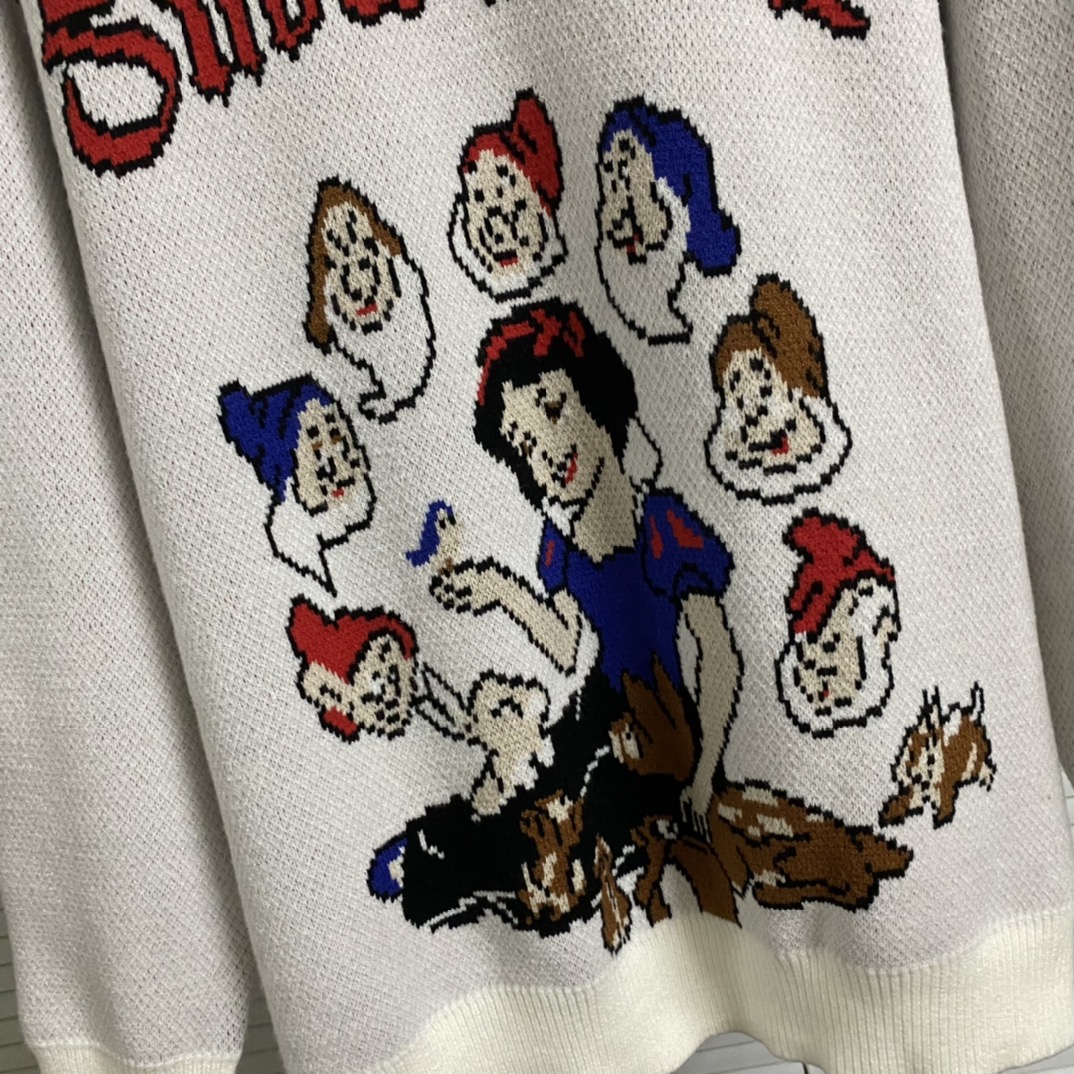Supreme Snow White and Seven Dwarves Sweaters in Black and White, Multiple Sizes Available - 图片 7
