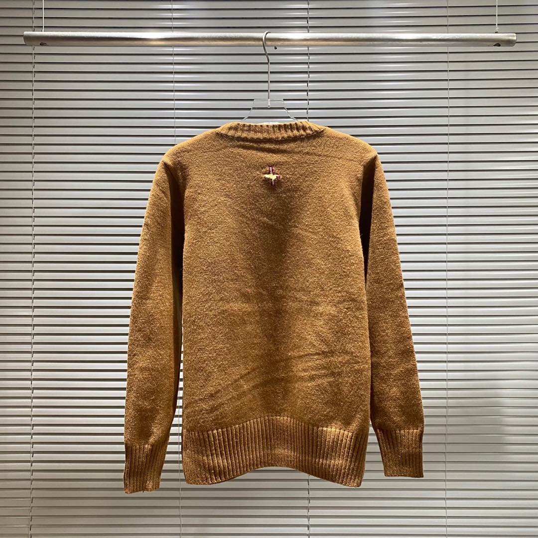 Brown Green Pink Round Sweater with DR Dio Logo, 300 Codes Available - 图片 2