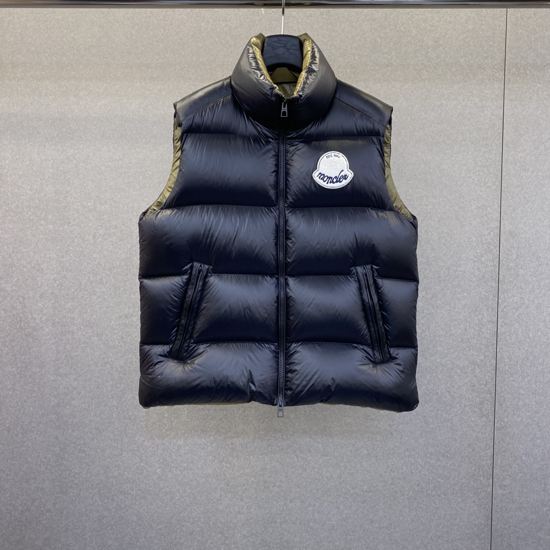NO:661467,Mo 25 new autumn and winter down vest is filled with 90 down, details are matched to the version, size 1-5,, down jacket,  19860909Mo 25秋冬新款羽绒马甲采用90绒饱满填充 细节对版 码数1-5,,down jacket, ,Men's clothing