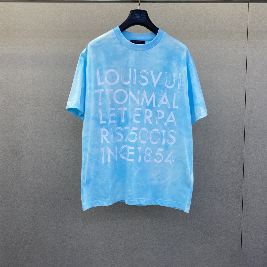 NO:744140,LU 26 spring and summer new style tie-dye letter printed short-sleeved size xs-L, Louis Vuitton-clothing, louis vuitton, T-shirt,19860909LU 26春夏新款扎染字母印花短袖码数xs-L,路易威登-服装,louis vuitton,T-shirt,,Women's clothing