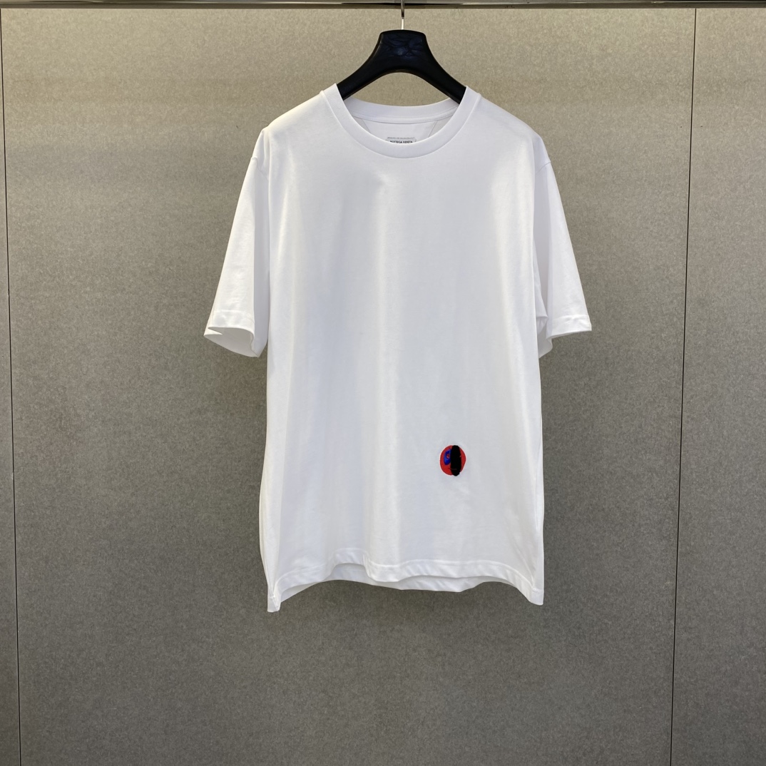 NO:755277,Bv 25 spring and summer new embroidered style versatile short-sleeved black and white size xs-L, Bottega Veneta-clothing,bottega veneta,bottega veneta,T-shirt,19860909Bv 25春夏新款刺绣款百搭款短袖黑白两色 码数xs-L,葆蝶家-服装,bottega veneta,bottega veneta,T-shirt,,Women's clothing