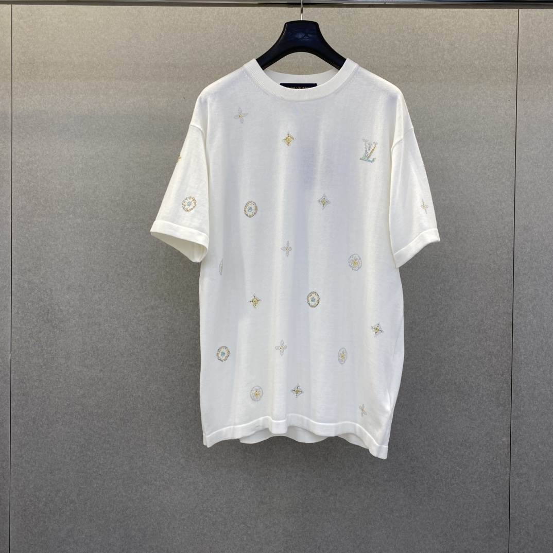 NO:854335,Dior 26 new spring and summer hot diamond letters knitted short sleeves, size s-xL, Louis Vuitton-clothing, dior, louis vuitton, T-shirt,19860909Dior 26春夏新款烫钻字母针织短袖 码数s-xL,路易威登-服装,dior,louis vuitton,T-shirt,,Women's clothing
