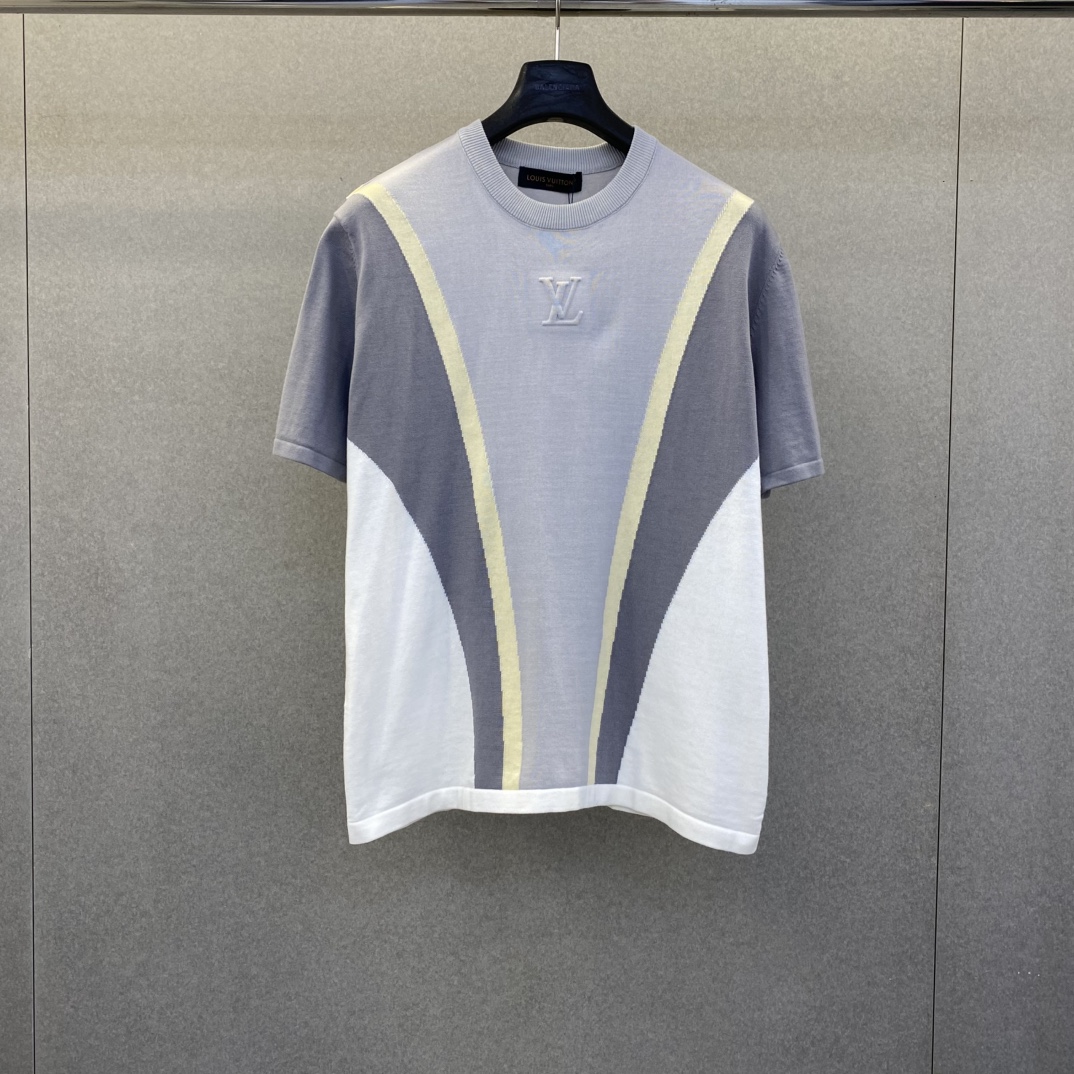 NO:854318,Lujia 26 new spring and summer letter embossed color-blocking knitted short-sleeved short-sleeved size s-xL, Louis Vuitton-clothing, louis vuitton, louis vuitton, louis vuitton, T-shirt,19860909驴家 26春夏新款字母压印拼色针织短袖码数s-xL,路易威登-服装,louis vuitton,louis vuitton,louis vuitton,T-shirt,,Women's clothing