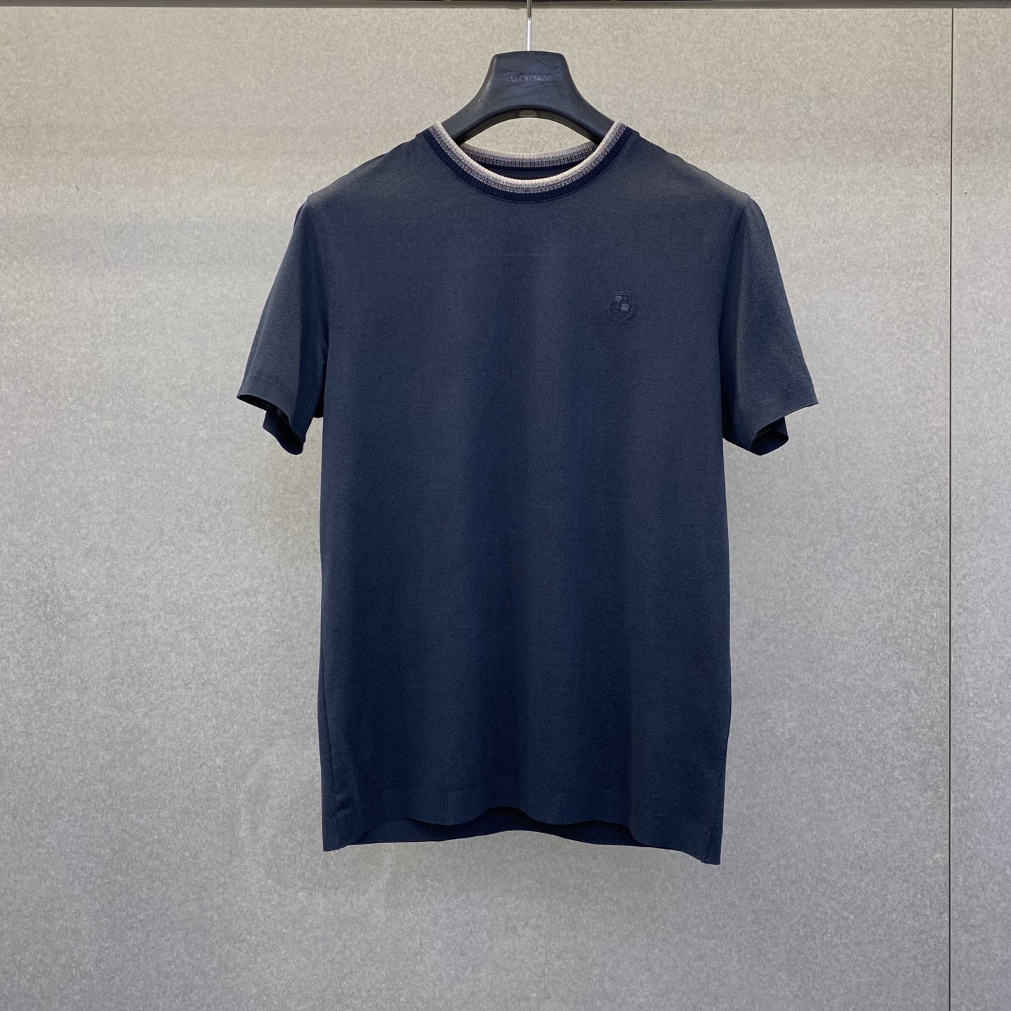 NO:857899,LP spring and summer new style letter logo embroidery logo round neck short sleeves size m-xxxL, men's clothing, loro piana, T-shirt,19860909LP 春夏新款字母徽标刺绣标识圆领短袖码数m-xxxL,男装,loro piana,T-shirt,,Women's clothing