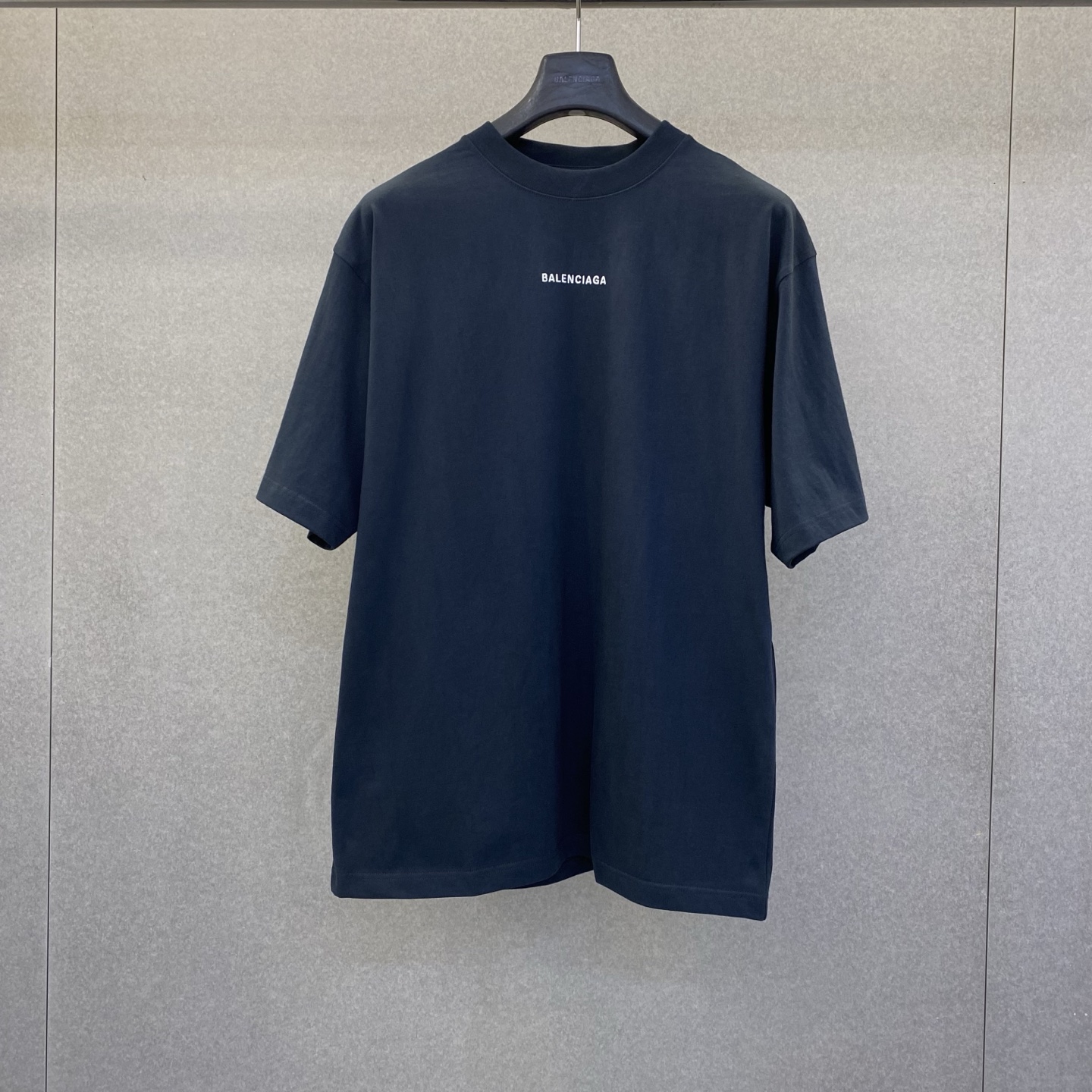 NO:854242,BL Paris 26 spring and summer new style three-dimensional embroidered letters on the front and back round neck short sleeves size xs-L, Balenciaga-clothing, balenciaga, T-shirt,19860909BL 巴黎26春夏新款前后字母立体刺绣圆领短袖码数xs-L,巴黎世家-服装,balenciaga,T-shirt,,Women's clothing