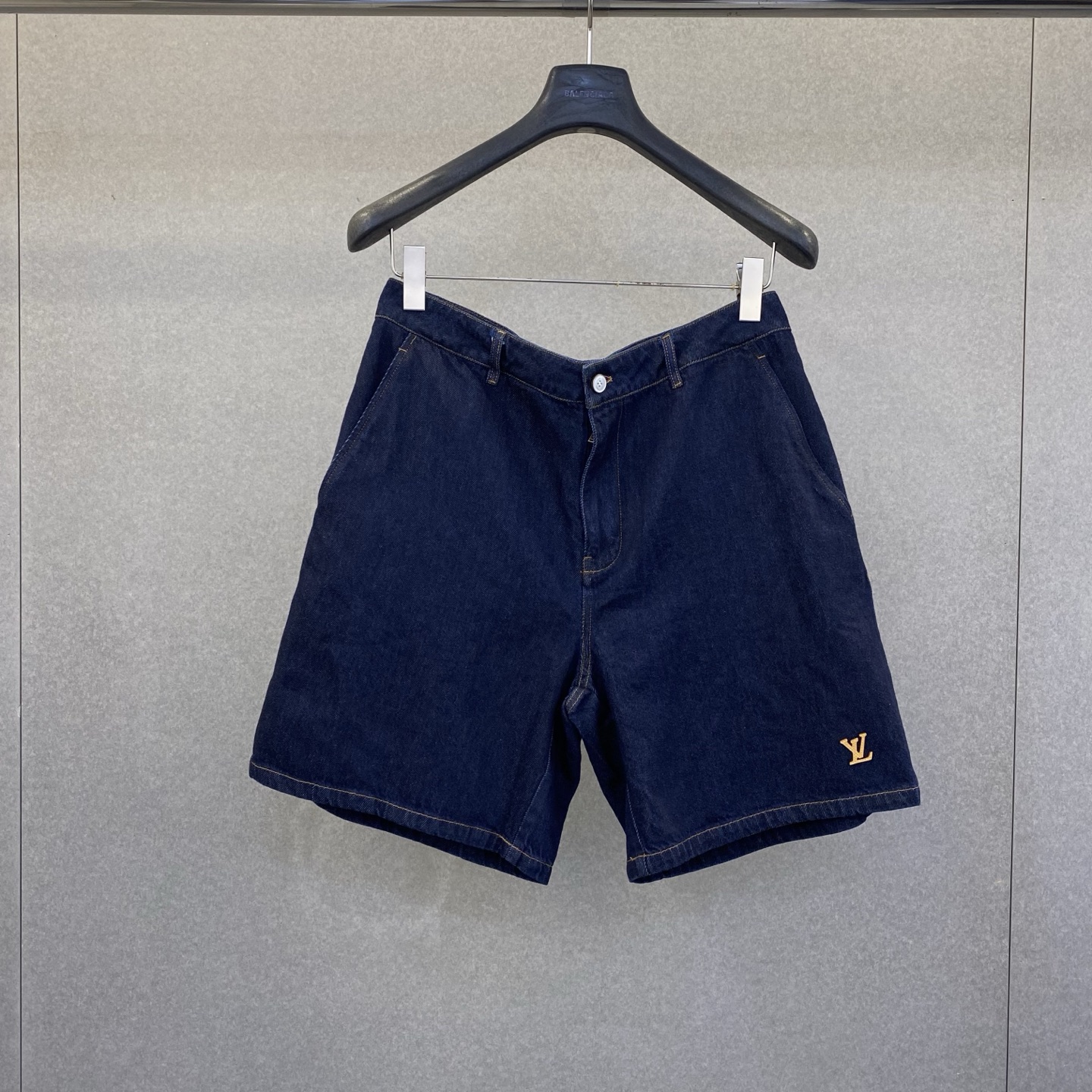 NO:854106,Lujia 26 new spring and summer LV letter embroidered blended work shorts, size s-xL, Louis Vuitton-clothing, louis vuitton, louis vuitton, louis vuitton, louis vuitton, shorts,19860909驴家 26春夏新款LV字母刺绣混纺工装短裤码数s-xL,路易威登-服装,louis vuitton,louis vuitton,louis vuitton,louis vuitton,shorts,,Women's clothing