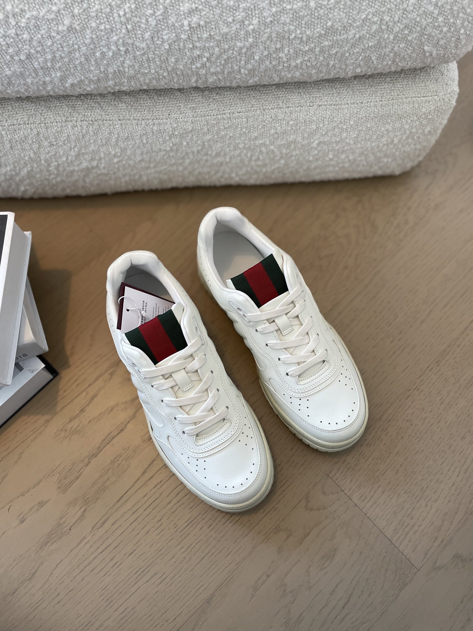 Gucci Shoes Sneakers White Cowhide Vintage Sweatpants