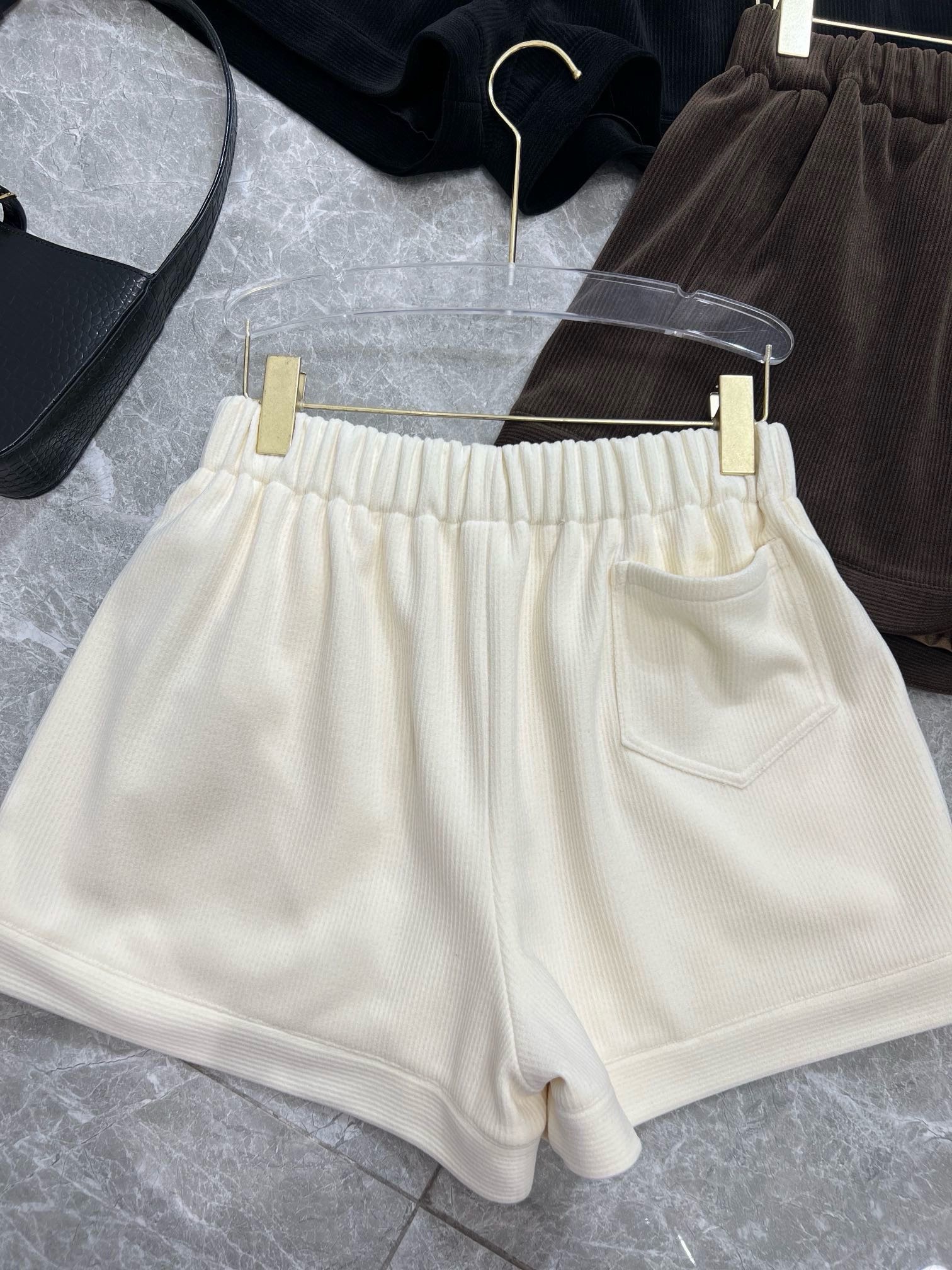 YSL Winter Suit Featuring High-End Quality and Schinel Fabric with Rib Detail - 图片 4