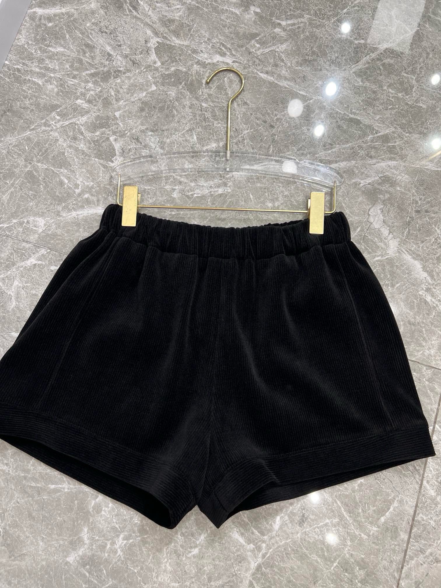 YSL Winter Suit Featuring High-End Quality and Schinel Fabric with Rib Detail - 图片 9