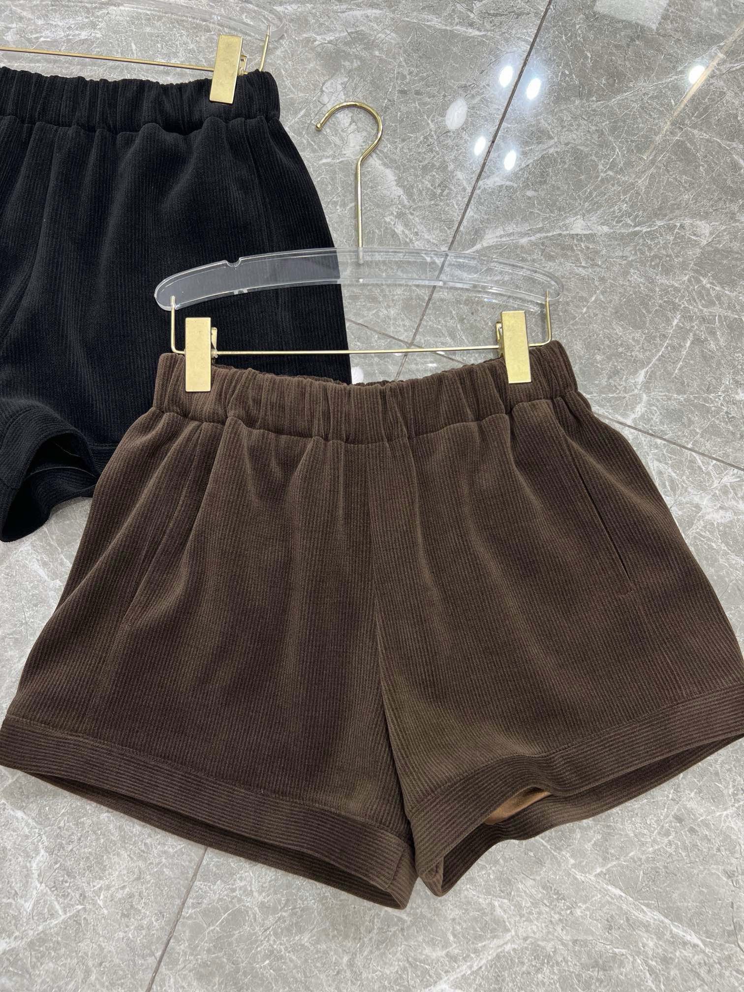 YSL Winter Suit Featuring High-End Quality and Schinel Fabric with Rib Detail - 图片 8